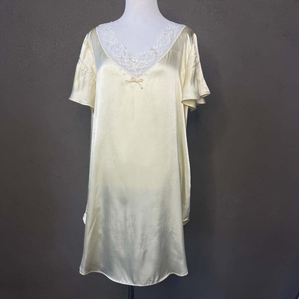 Talbots Vintage Cream Lace Trim Nightgown Petite Large Polyester